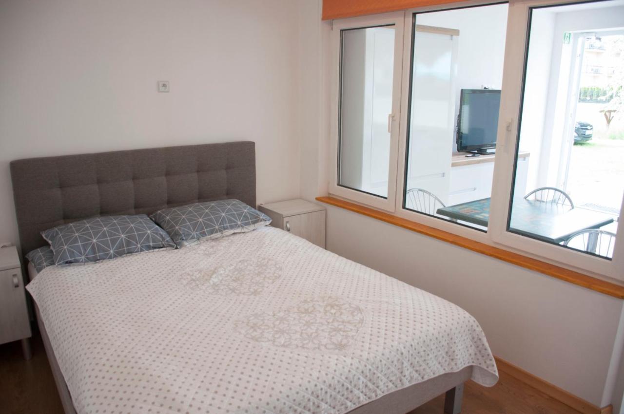 Apartament I Pokoje Aura Dom Wczasowy Darlowko Exterior foto