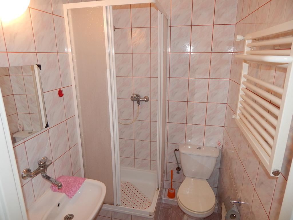 Apartament I Pokoje Aura Dom Wczasowy Darlowko Cameră foto